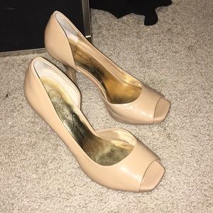 Peep toe Jessica Simpson heels